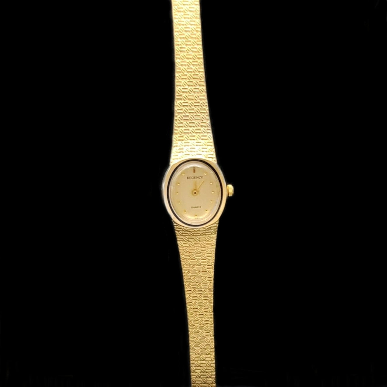 Regency Quartz Ladies Gold Analog Vintage Watch